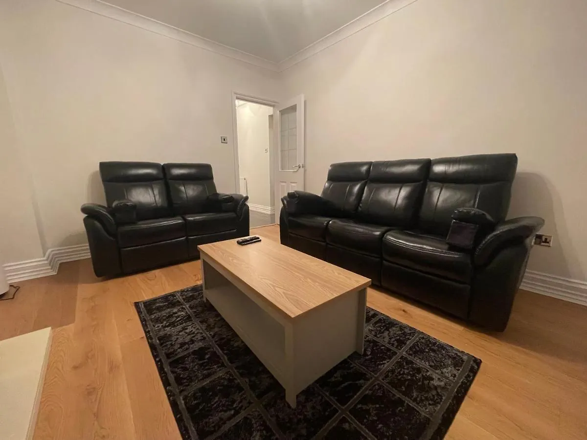 Homely And Very Comfortable Apartment contacts