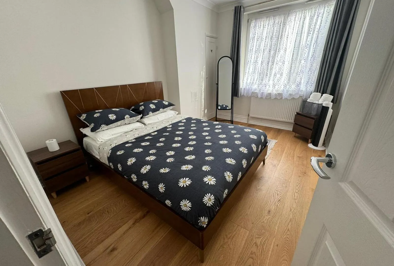 Homely And Very Comfortable Apartment London