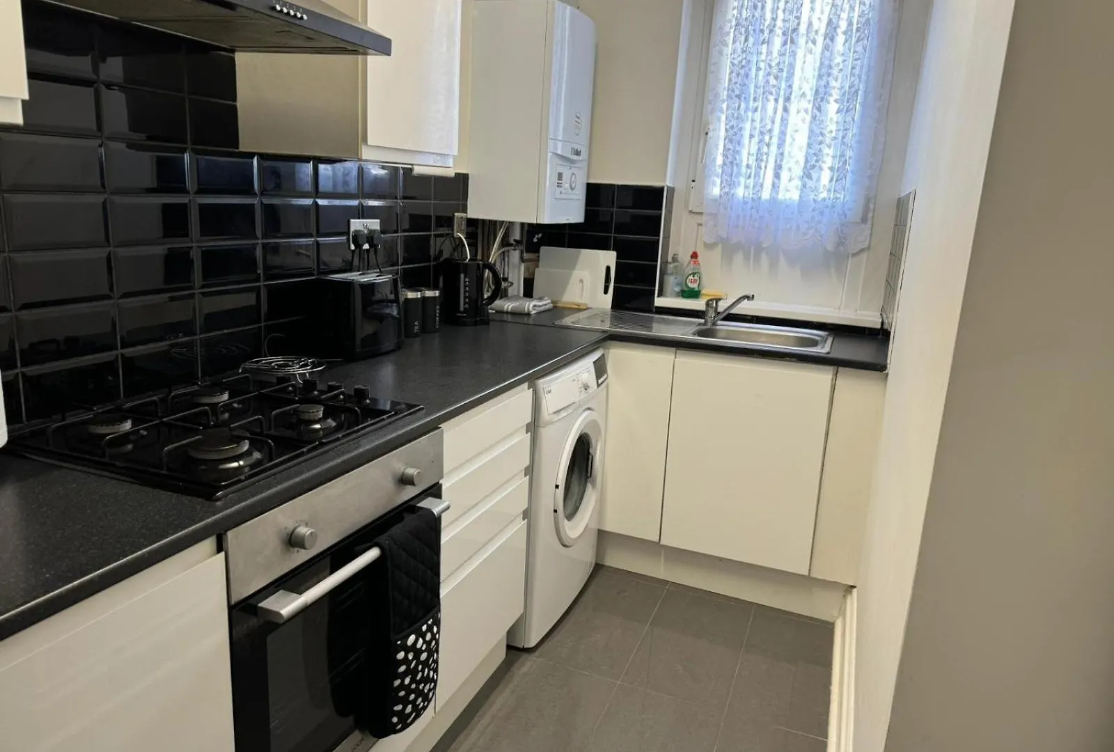 Homely And Very Comfortable Apartment London